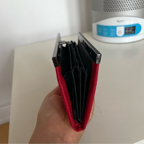 Vintage Red Wallet - Picture 5 of 7